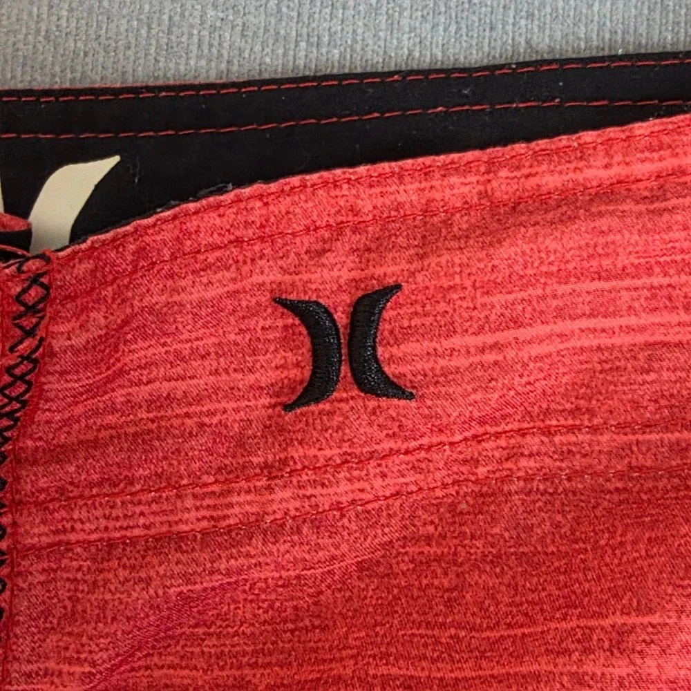 Hurley Board Shorts Mens 32 Red Phantom Stretch Cargo Swim Trunks Surfwear